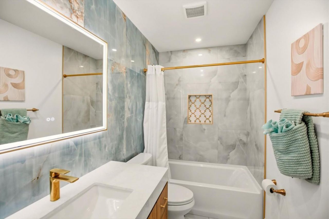 245 N Tradewinds Avenue, Lauderdale by the Sea, FL 33308 Photo