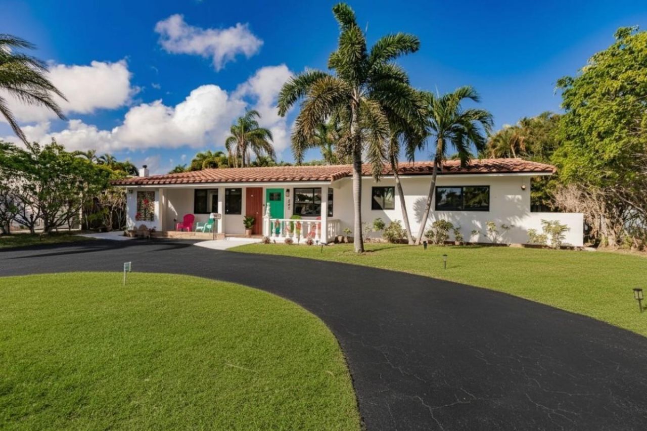 245 N Tradewinds Avenue, Lauderdale by the Sea, FL 33308 Photo