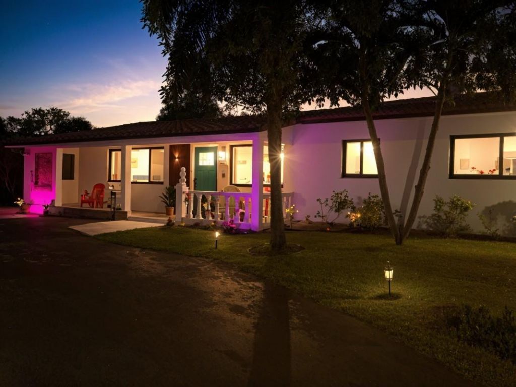 245 N Tradewinds Avenue, Lauderdale by the Sea, FL 33308 Photo