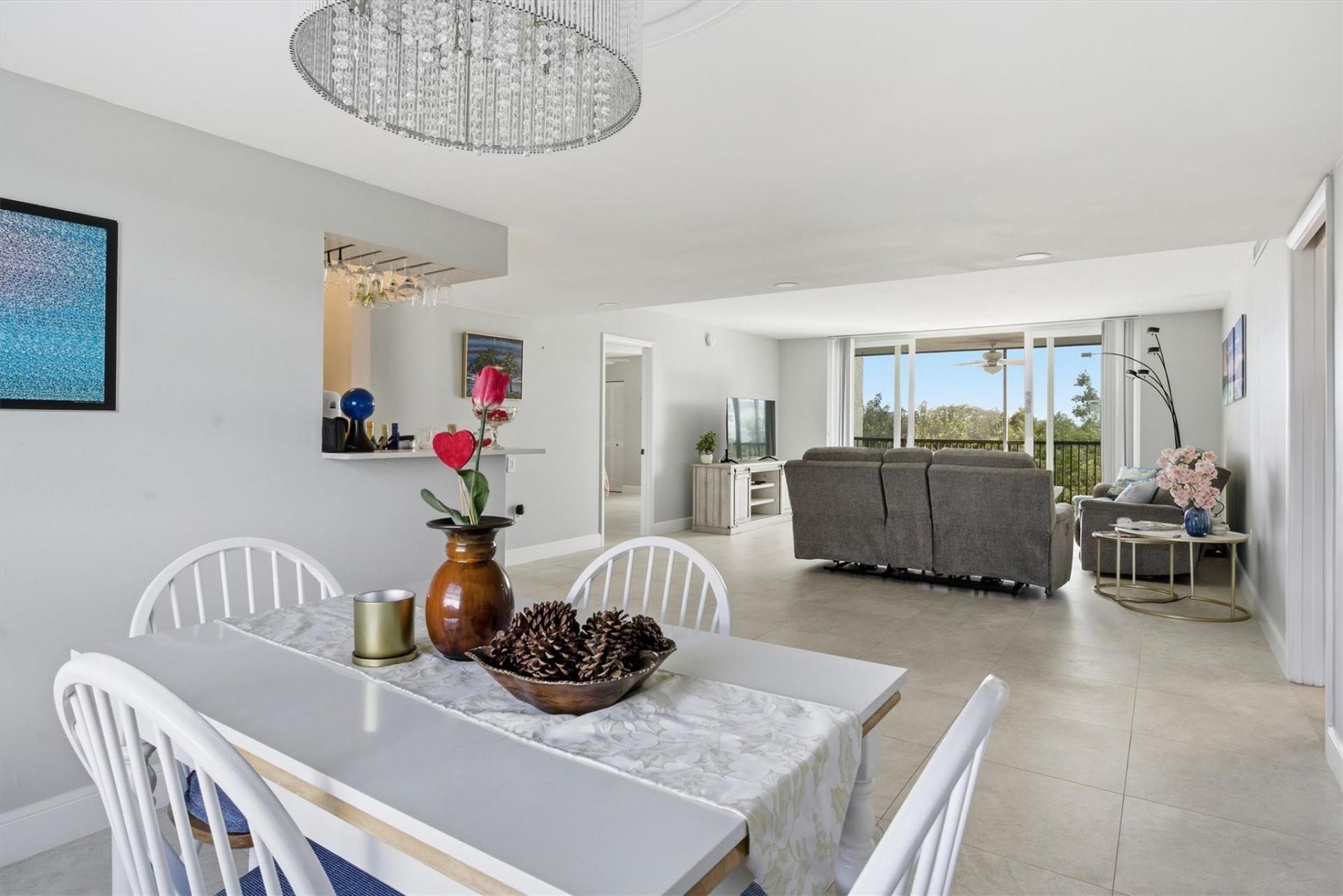 3910 Inverrary Boulevard, Unit 708-B, Lauderhill, FL 33319 Photo