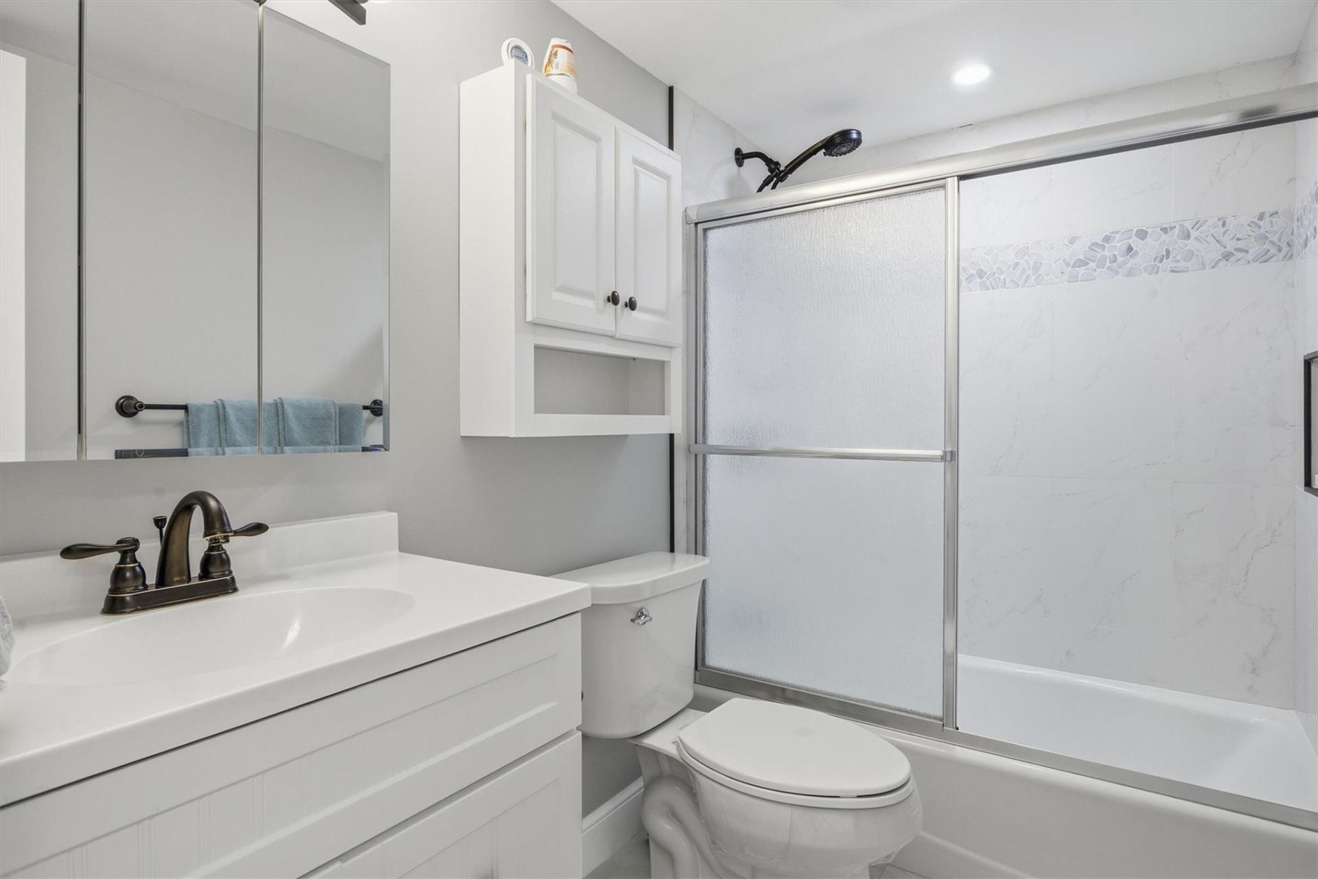 3910 Inverrary Boulevard, Unit 708-B, Lauderhill, FL 33319 Photo