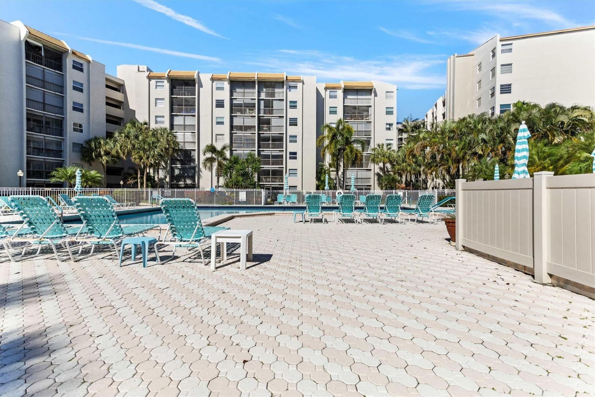 3910 Inverrary Boulevard, Unit 708-B, Lauderhill, FL 33319 Photo