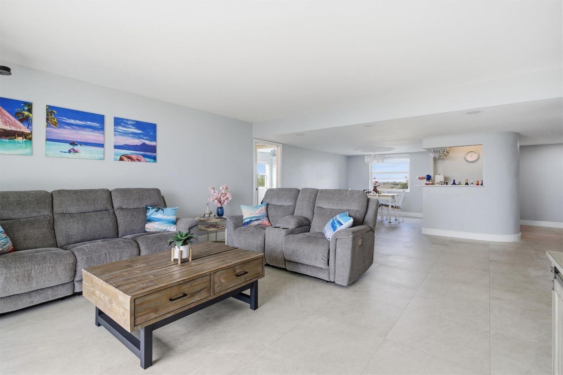 3910 Inverrary Boulevard, Unit 708-B, Lauderhill, FL 33319 Photo