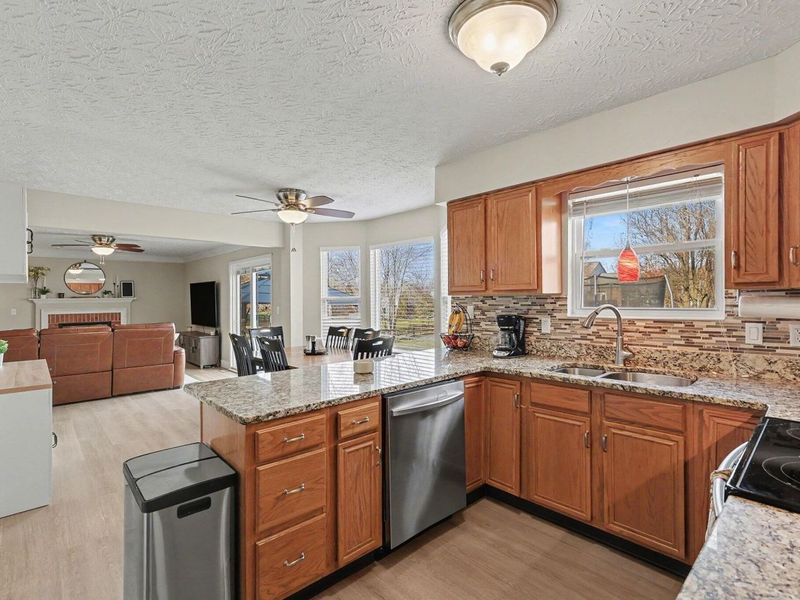 2508 Green Arbor Court, Burlington, KY 41005 Photo 9