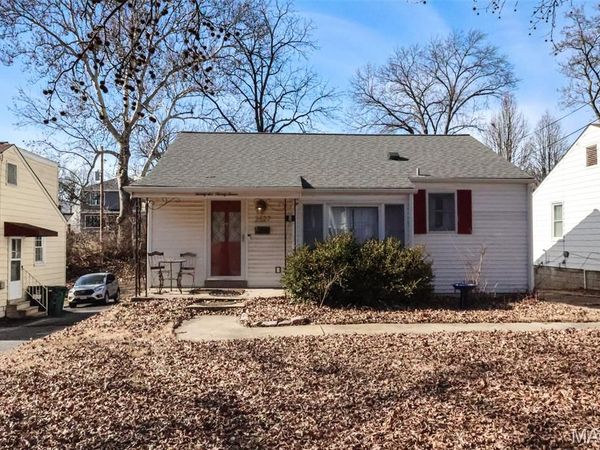 2627 Louis Avenue , Brentwood, MO 63144