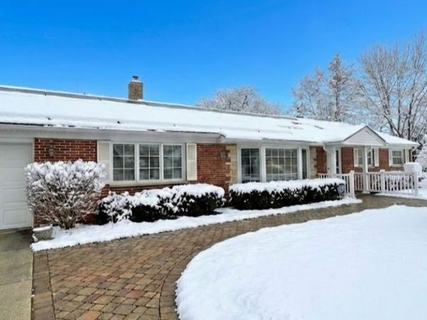 3843 Springdale Avenue, Glenview, IL 60025