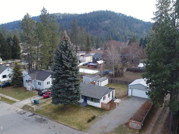 1518 E Satre AVE, Coeur d'Alene, ID 83815