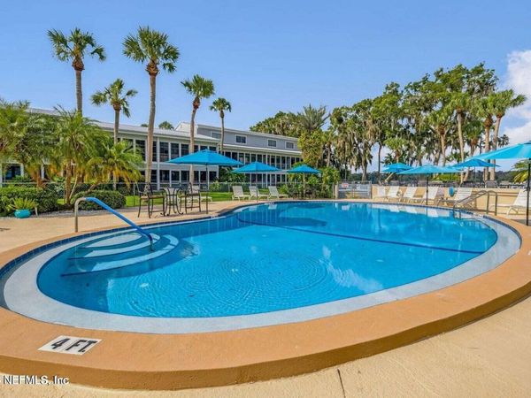 215 RIVER BEND Place, Unit C, Welaka, FL 32193