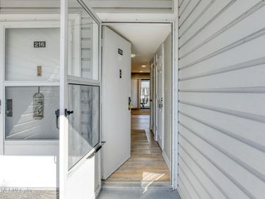 215 RIVER BEND Place, Unit C, Welaka, FL 32193