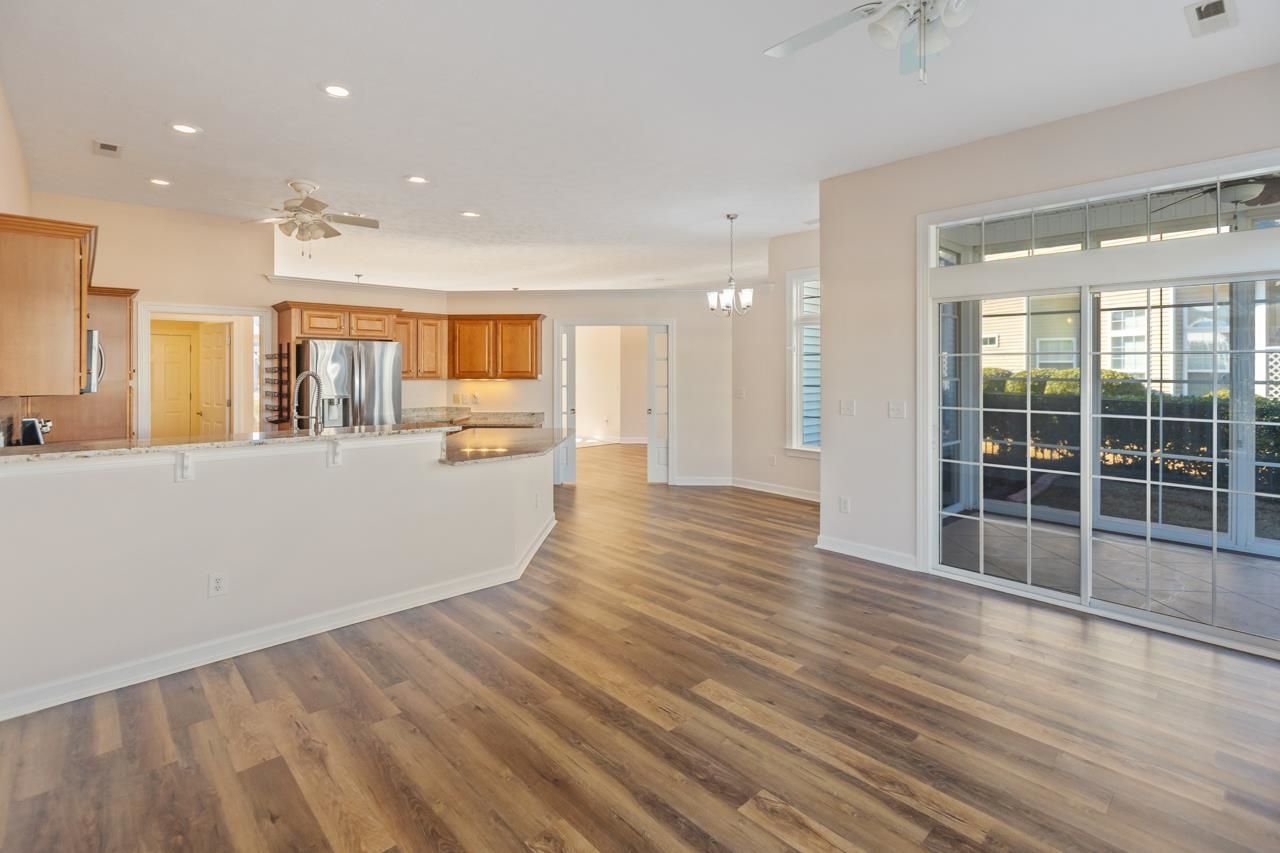 713 Woodcrest Way Photo 20