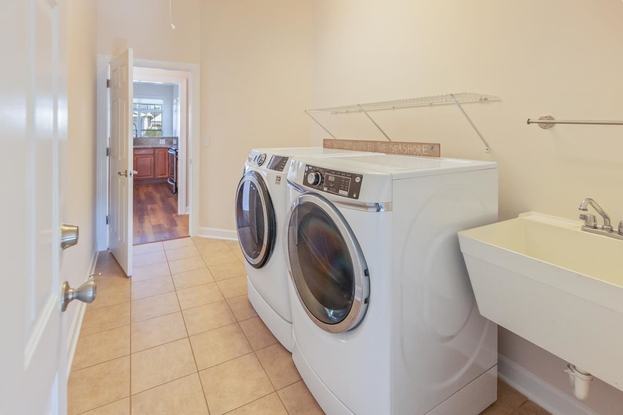 713 Woodcrest Way Photo 29