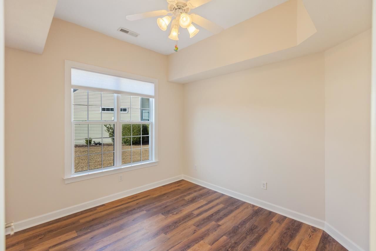 713 Woodcrest Way Photo 8