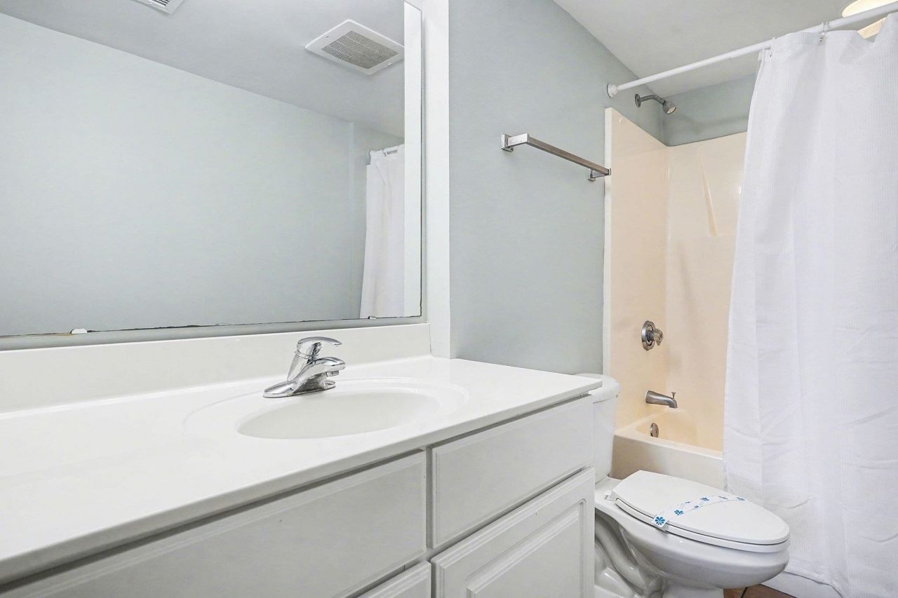 1707 Perrin Dr. Photo 25