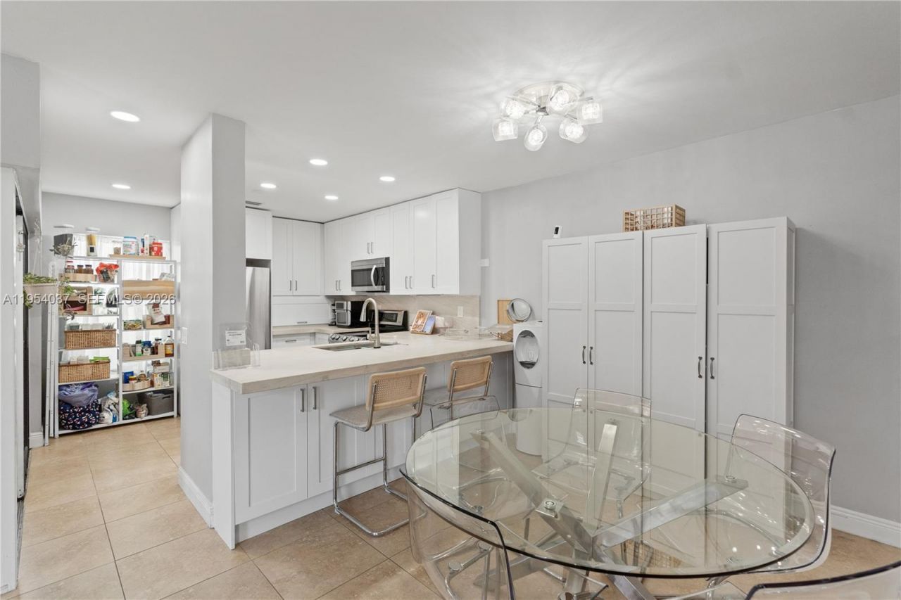 21200 Harbor Way, Unit 118-11, Aventura, FL 33180 Photo