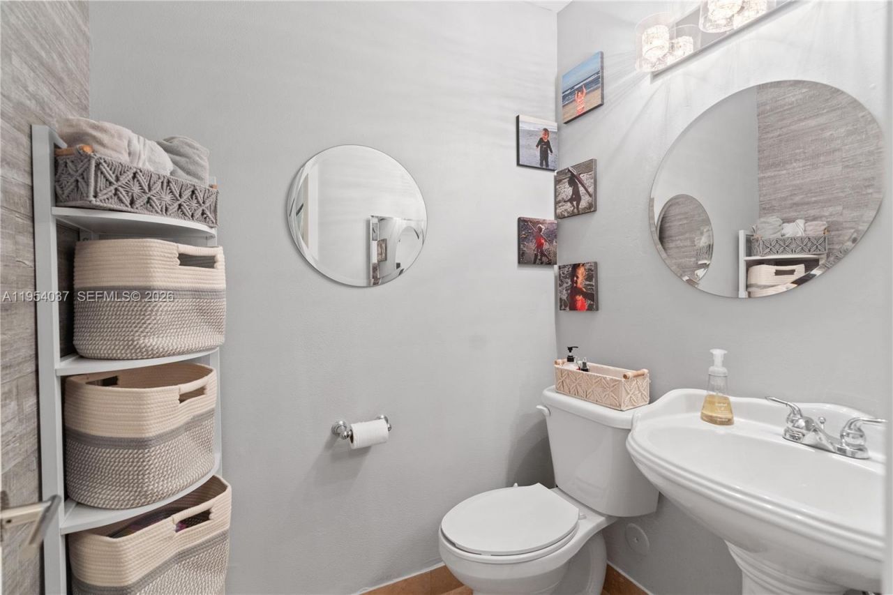 21200 Harbor Way, Unit 118-11, Aventura, FL 33180 Photo