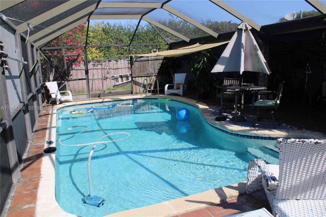 6030 SW 93rd Ct , Miami, FL 33173 Photo