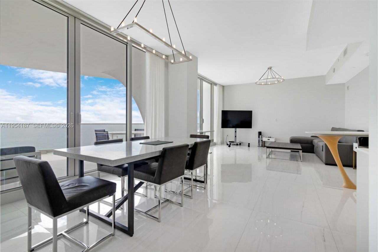 16901 Collins Ave , Unit 1402, Sunny Isles Beach, FL 33160 Photo
