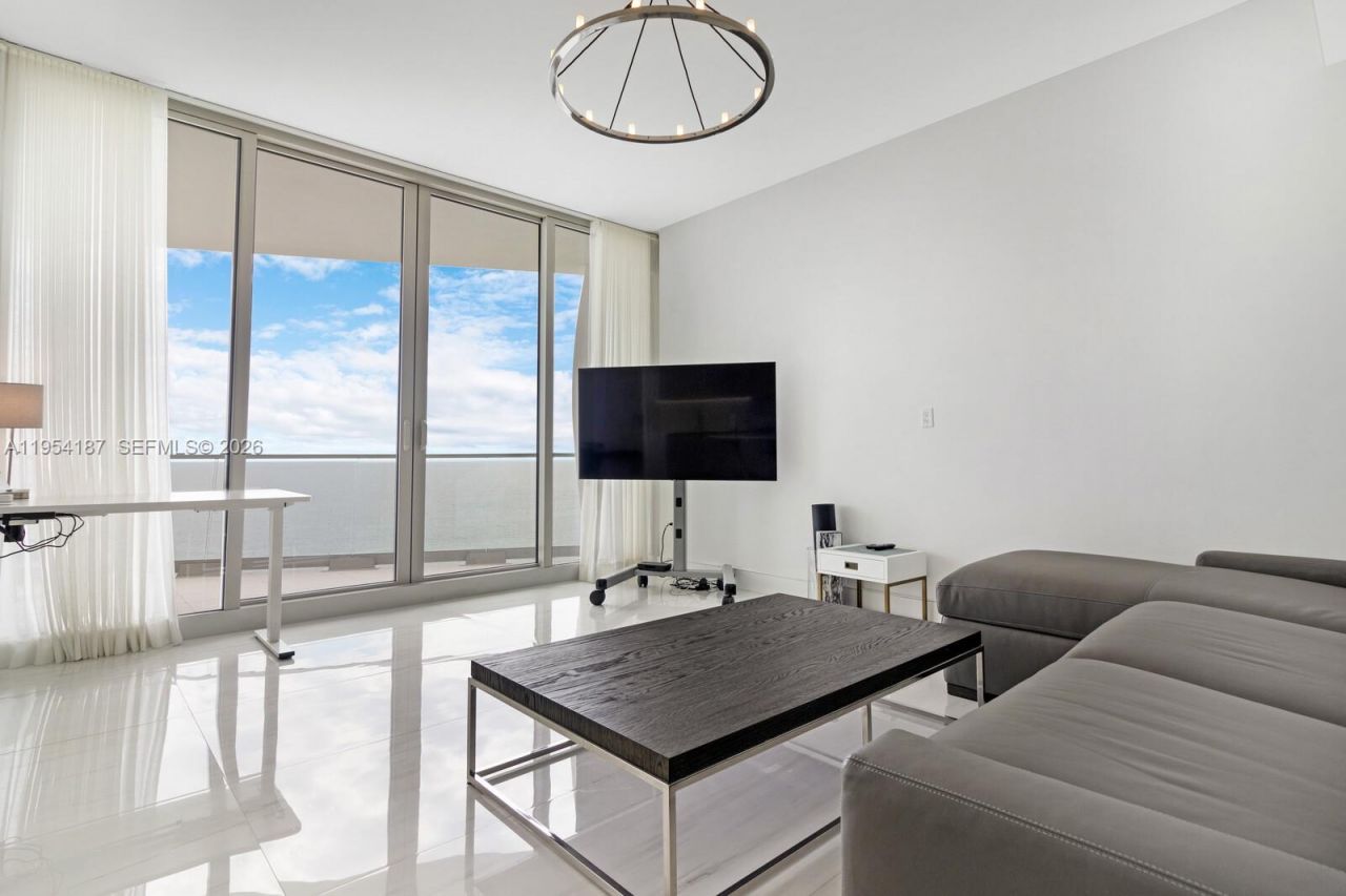 16901 Collins Ave , Unit 1402, Sunny Isles Beach, FL 33160 Photo