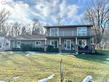14049 Edgewater Drive, Dexter Twp, MI 48137