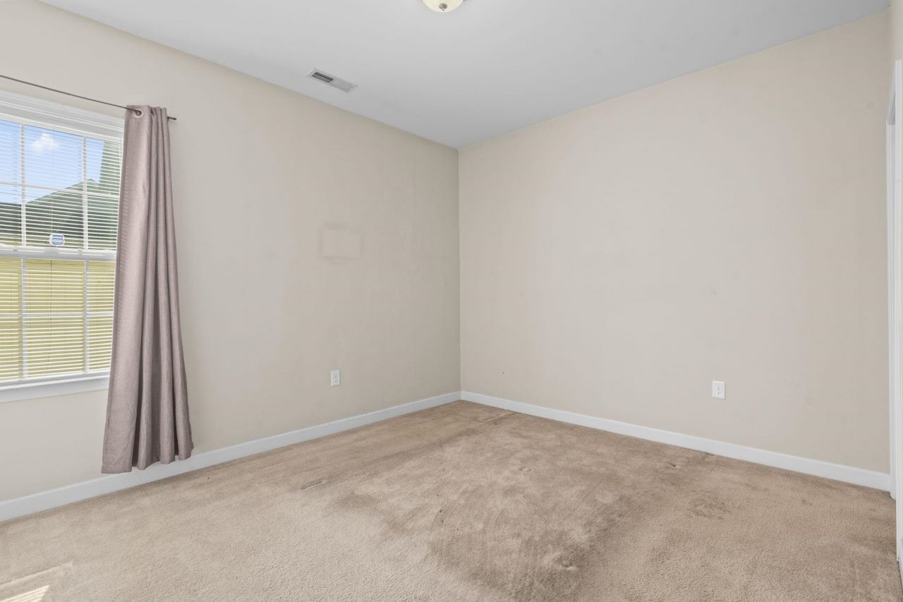 101 Kettering Way Photo 2