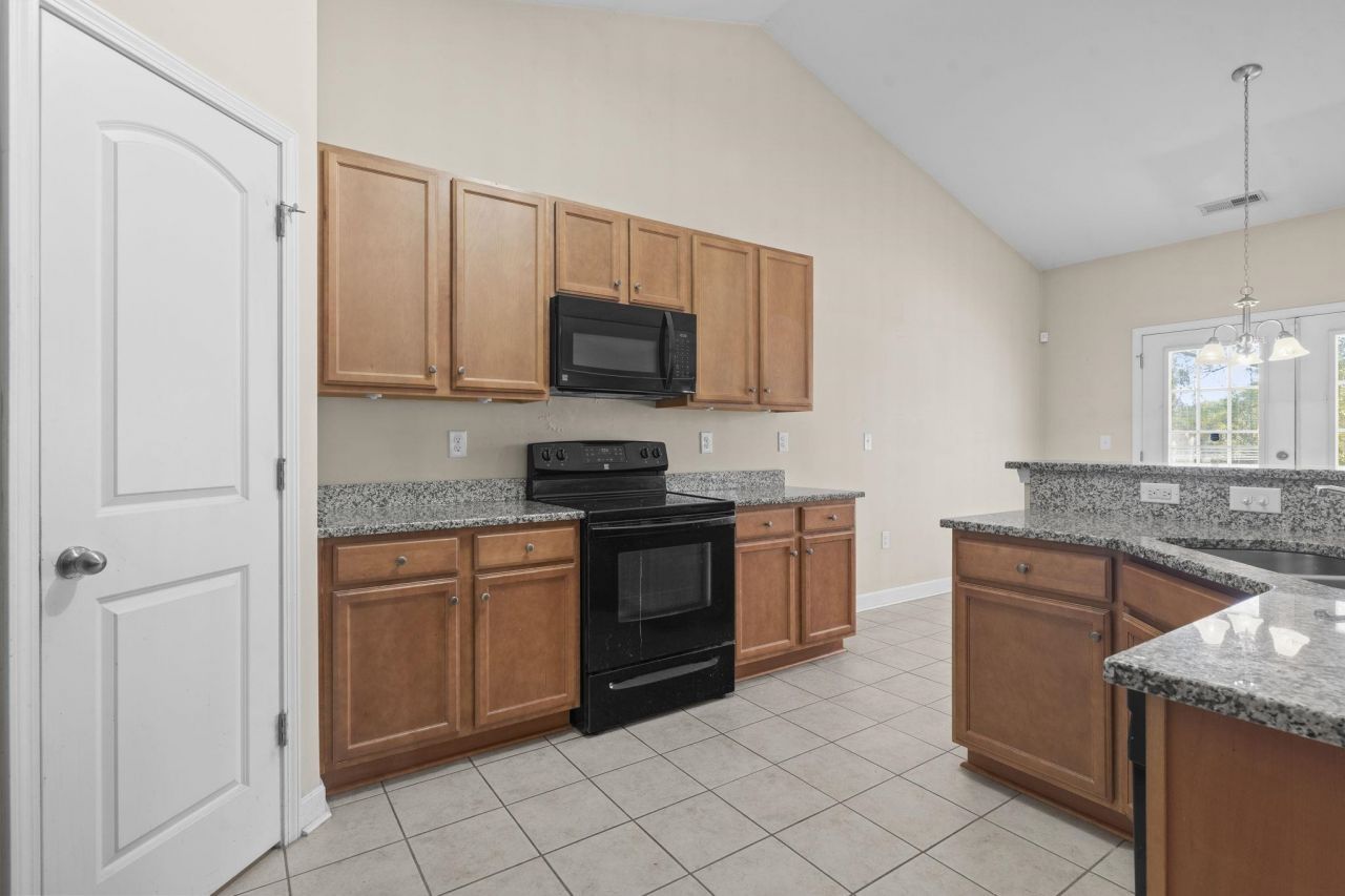 101 Kettering Way Photo 25