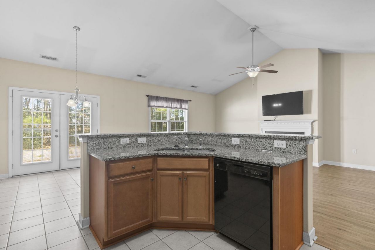 101 Kettering Way Photo 26