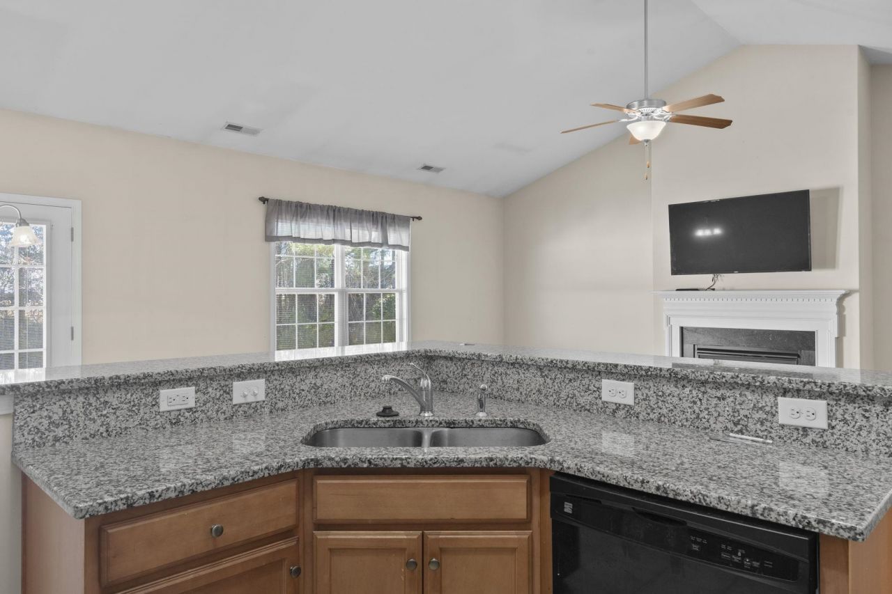 101 Kettering Way Photo 27