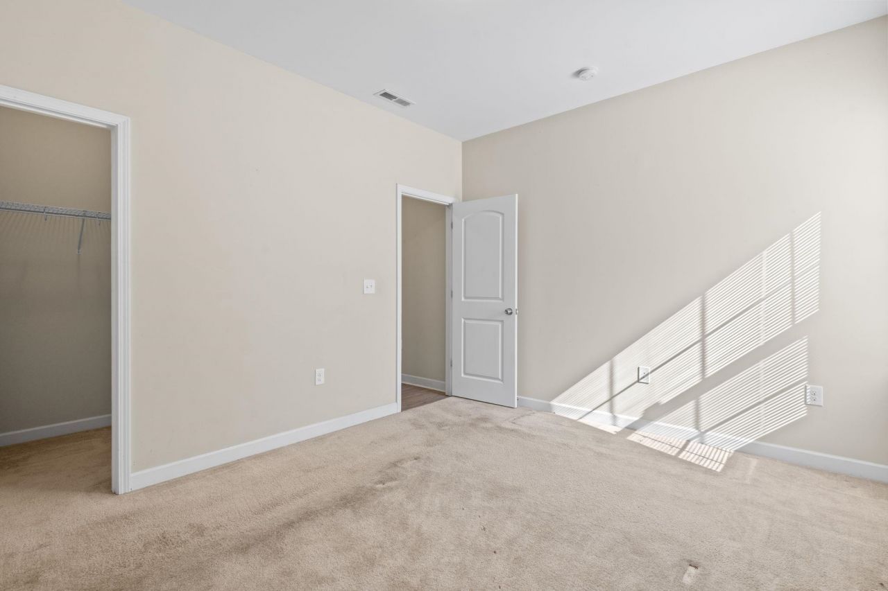 101 Kettering Way Photo 3