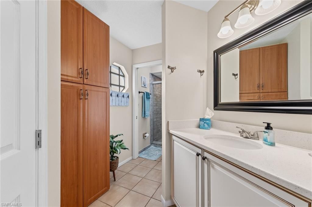 9623 Eaton Gardens Ln, Unit 105, Fort Myers, FL 33919 Photo