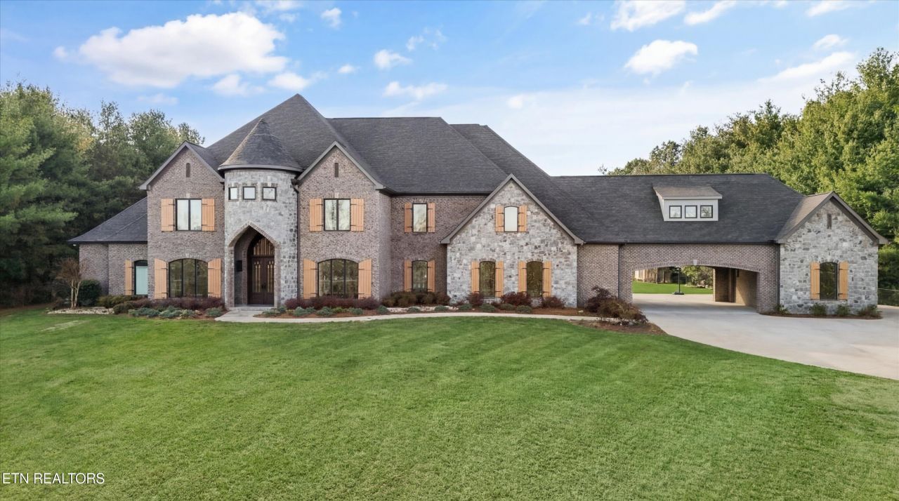 3521 Big Springs Rd, Maryville, TN 37801 Main Photo