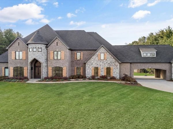 3521 Big Springs Rd, Maryville, TN 37801