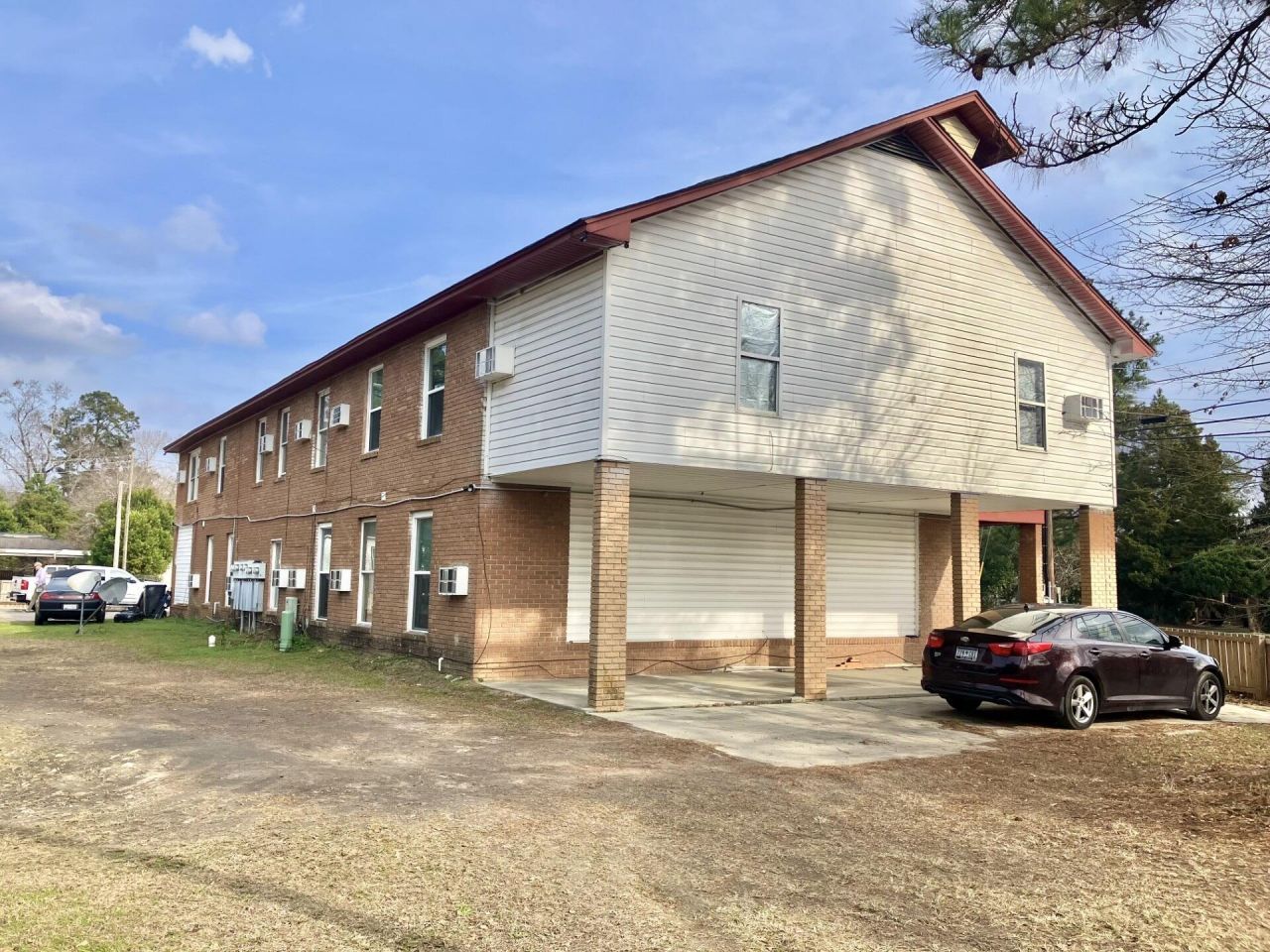 2491 Russell Street Photo 14