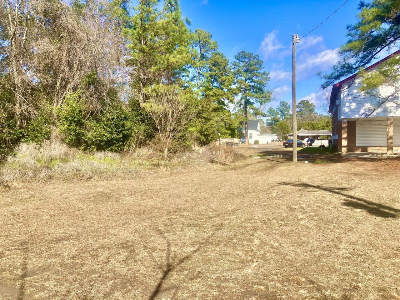 2491 Russell Street Photo 17