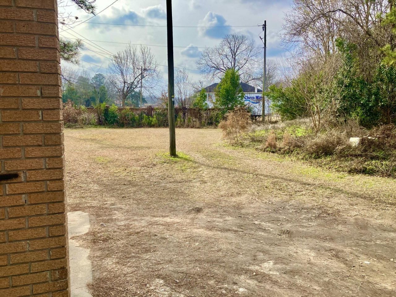 2491 Russell Street Photo 19