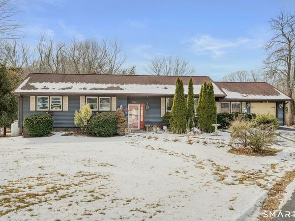 1040 East Lake, Montville, CT 06370