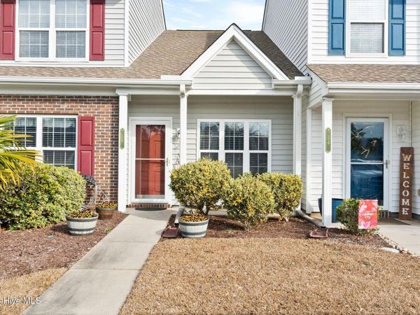 36 Calabash Lakes Boulevard, Calabash, NC 28467