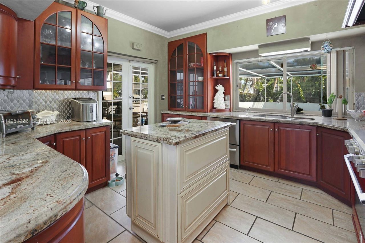 910 N 14th Ct, Hollywood, FL 33020 Photo