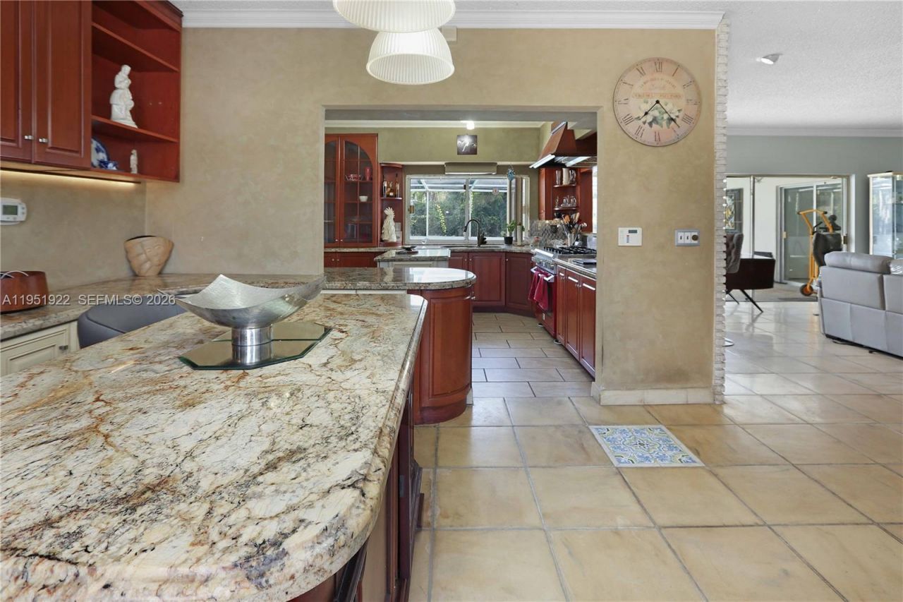 910 N 14th Ct, Hollywood, FL 33020 Photo