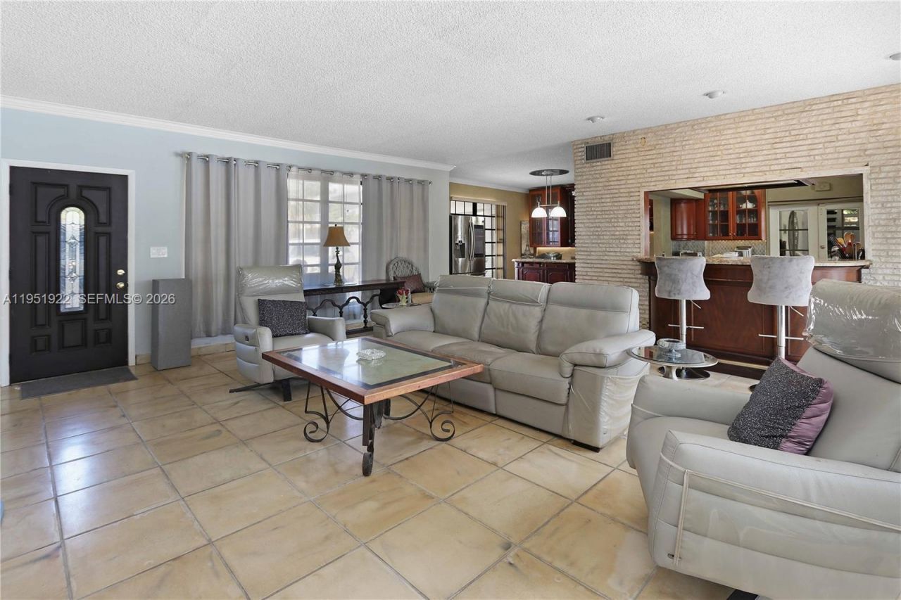 910 N 14th Ct, Hollywood, FL 33020 Photo