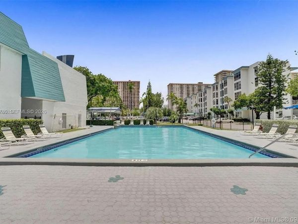 200 177th Dr , Unit 416, Sunny Isles Beach, FL 33160