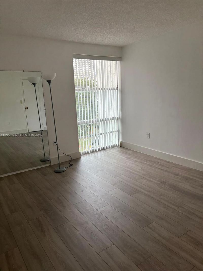 200 177th Dr , Unit 416, Sunny Isles Beach, FL 33160 Photo