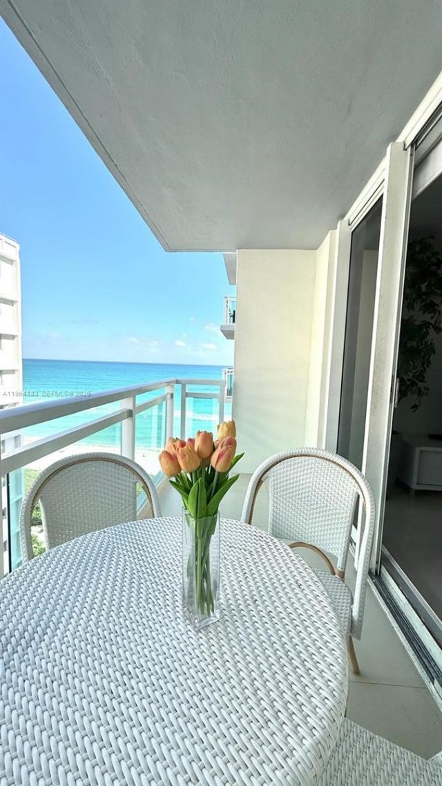 6917 Collins Ave, Unit 1206, Miami Beach, FL 33141 Photo