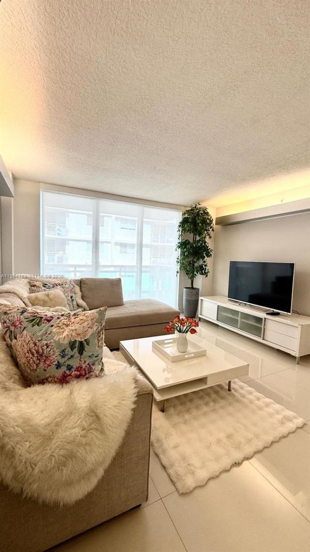 6917 Collins Ave, Unit 1206, Miami Beach, FL 33141 Photo