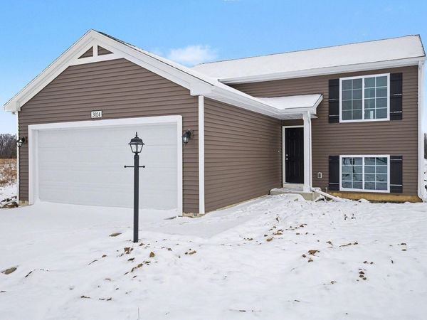 3024 Falling Oak Drive, Mishawaka, IN 46544