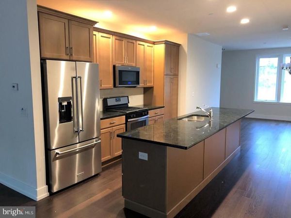 805 LAKEVIEW COURT, Unit 40L, KING OF PRUSSIA, PA 19406