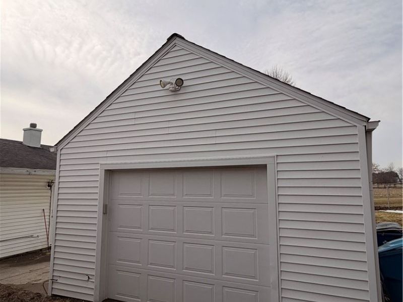 140 Crystal Court, Bellevue, OH 44811 Photo 5