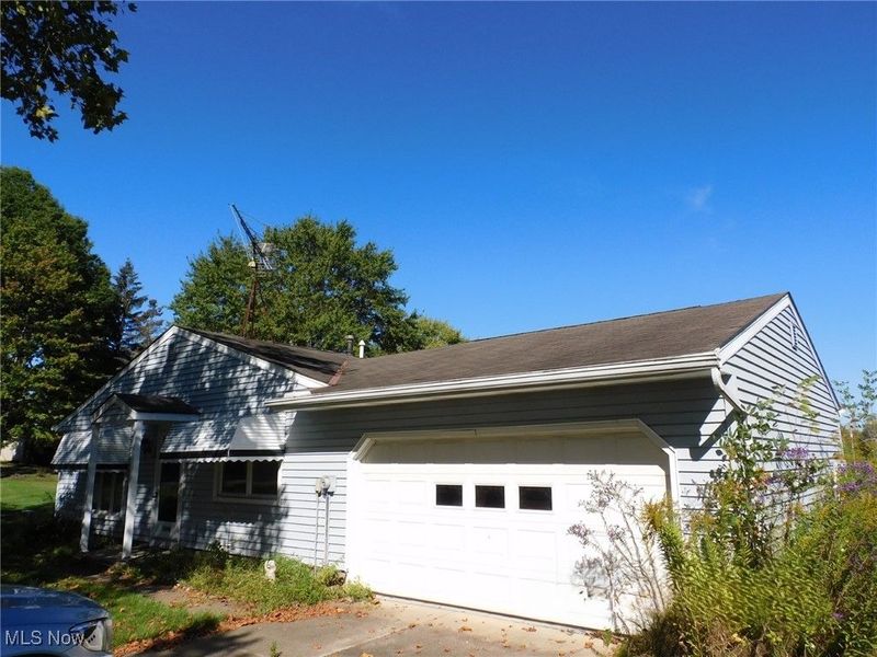 15648 Elmwood Street, Middlefield, OH 44062 Photo 4