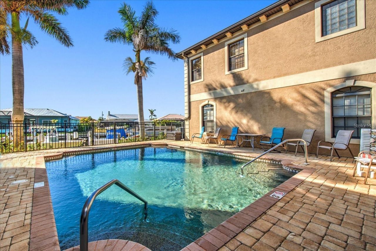 1323 Mediterranean Drive, Unit 222, Punta Gorda, FL 33950 Photo