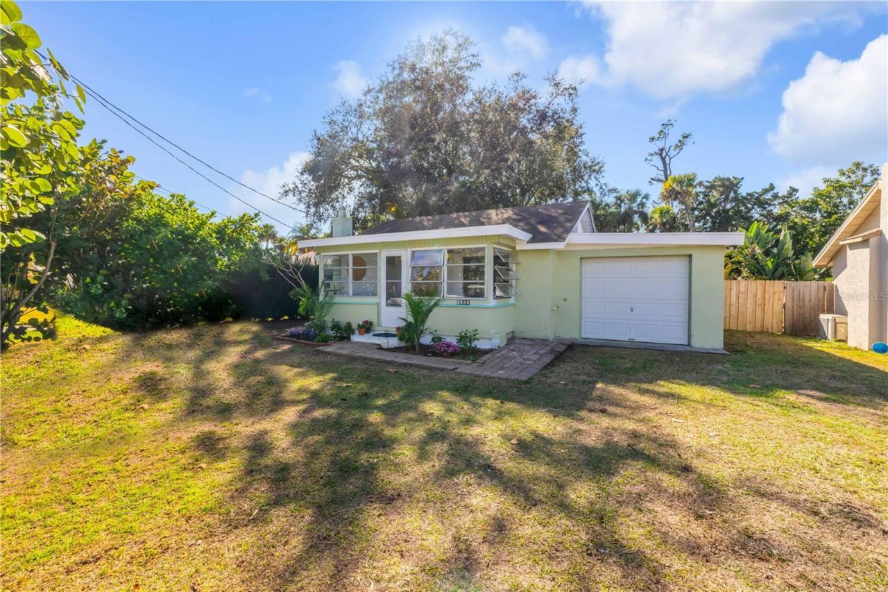 2520 Belmont Avenue, New Smyrna Beach, FL 32168 Photo