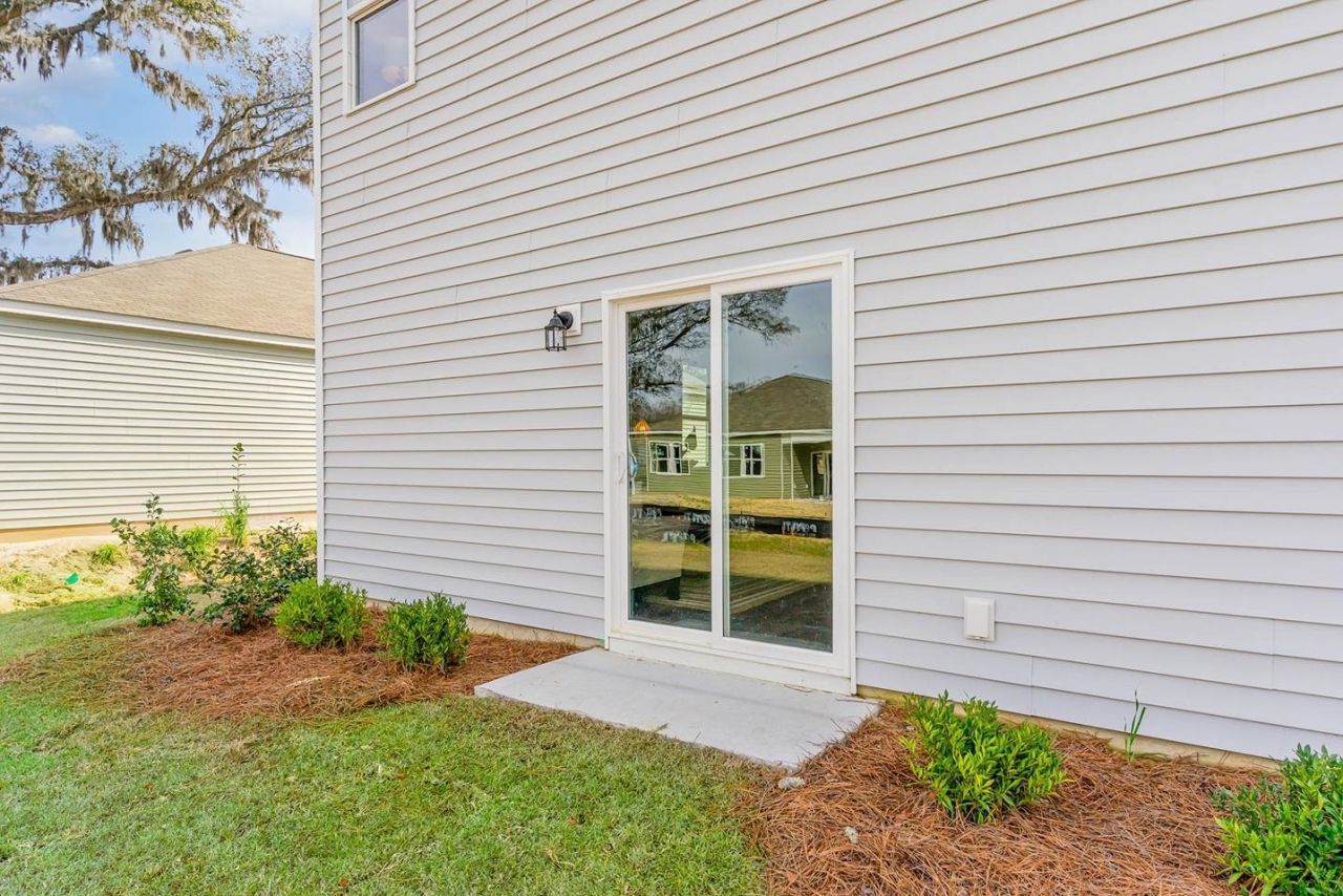 1340 Nokota Dr. Photo 4